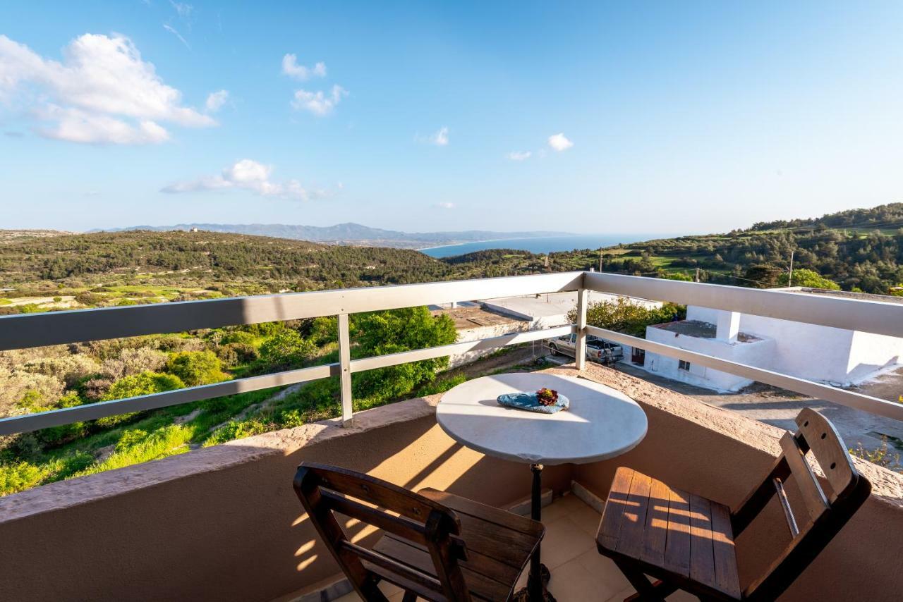 Thomas Hotel Monolithos  Eksteriør bilde